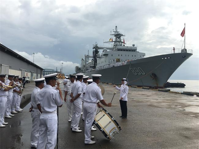 武汉航道工程局文莱项目部组织参观我远洋海军访问编队