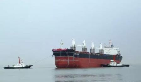 舟山中远船务64000吨散货船N597下水